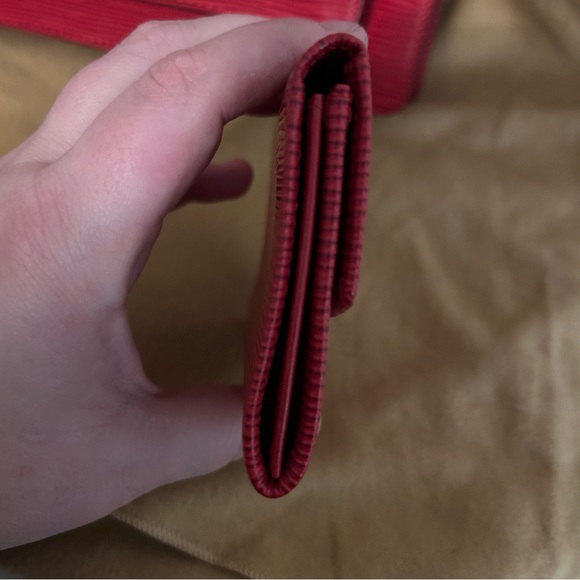 Authentic Louis Vuitton Red Epi Monceau w/ matching coin pouch - Picture 15 of 16